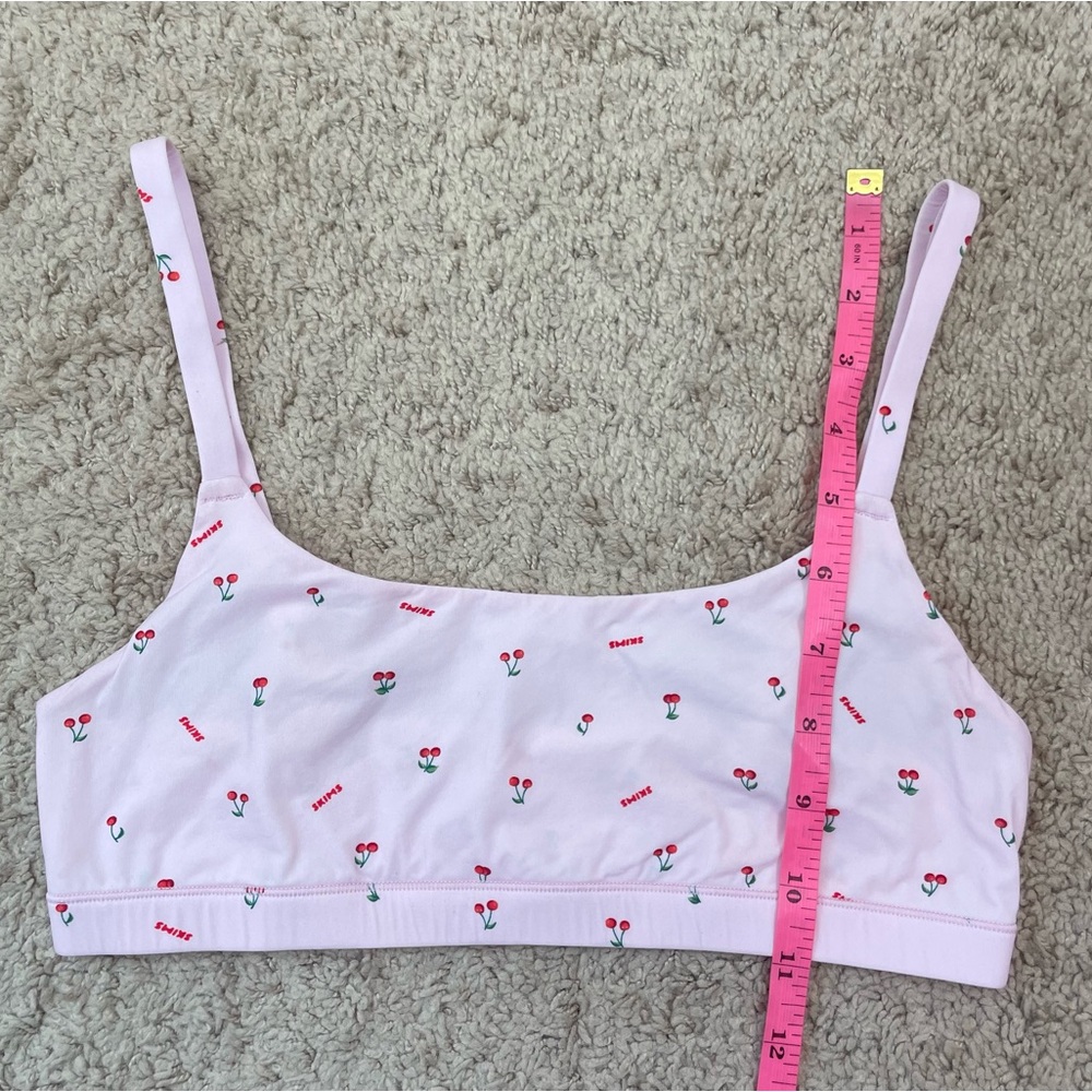 SKIMS Fits Everybody Scoop Pink Cherry Print Bralette - Picture 13 of 16